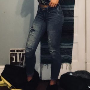 American eagle distressed jeans